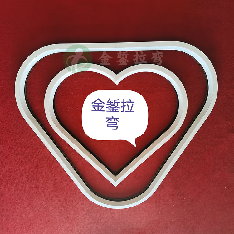 三角形圆弧窗